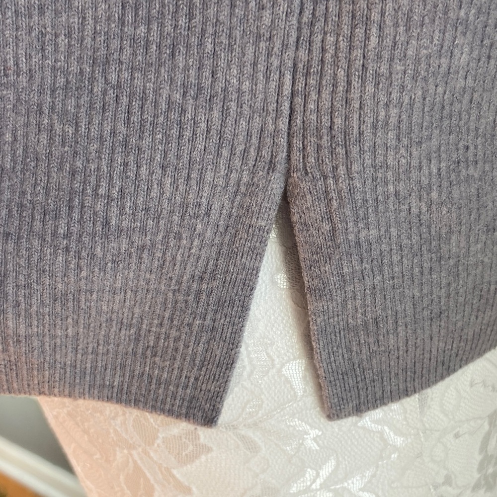 Halston Turtleneck Sweater - Picture 3 of 6
